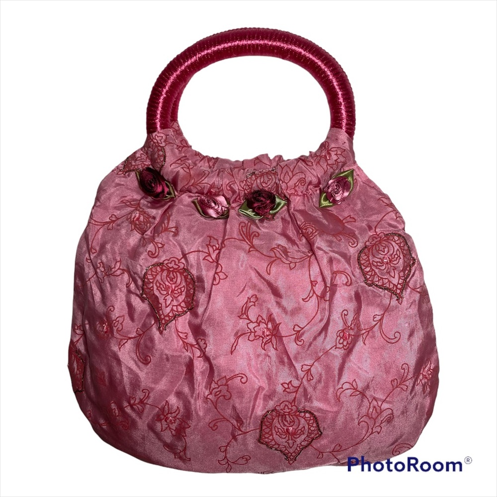 NWOT Beautiful tea rose color floral printed bag